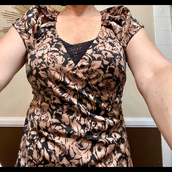 Ann Taylor Floral Rose Print Wrap Blouse Sz 10 NWT - Picture 3 of 11